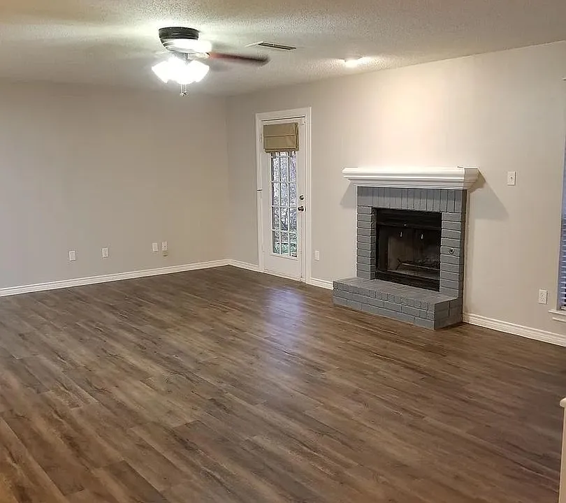 807 Saint Paul Ct