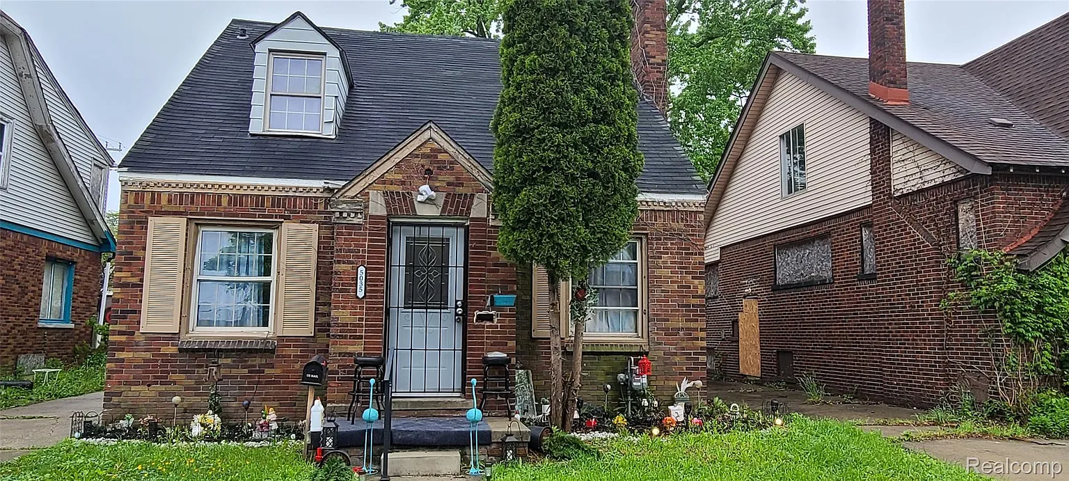 5035 Balfour Rd photo 1