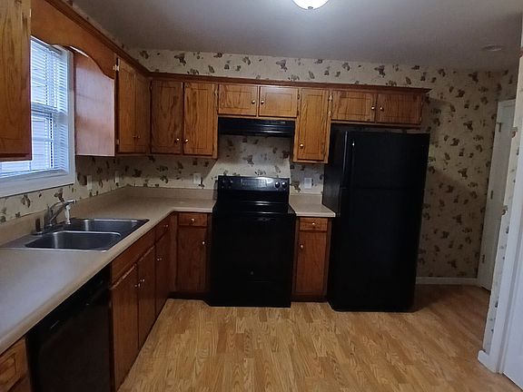 5th image of 202 Life Bridges Ln SW