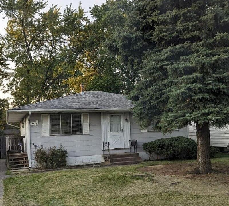 1st image of 1456 Koebel Rd