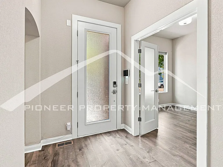 6784 Navajo St — Photo 3