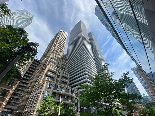 42 Charles St E Photo 1
