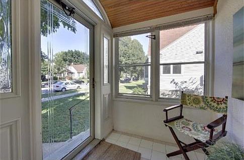2nd image of 1568 Sargent Ave