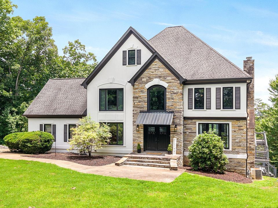 1st image of 622 Wilton Ln NW