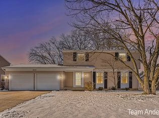 2019 Edgewood Ave SE, Grand Rapids, MI 49546