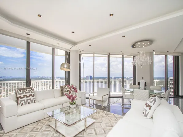 2000 Island Blvd #Penthouse 7, Aventura, FL 33160