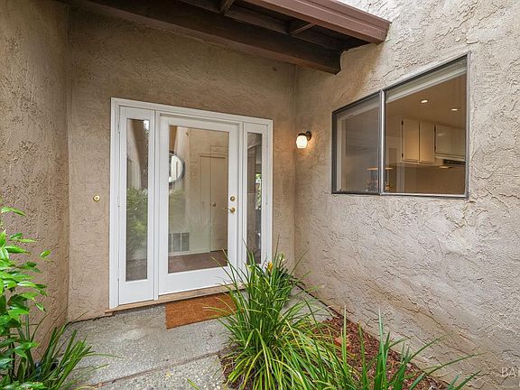 3rd image of 1120 Peppertree Circle
