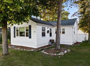 76 N Benzie Blvd, Beulah, MI 49617