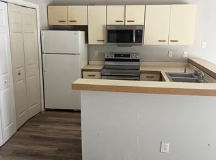 1021 Wood Creek Dr APT 8, Fayetteville, NC 28314