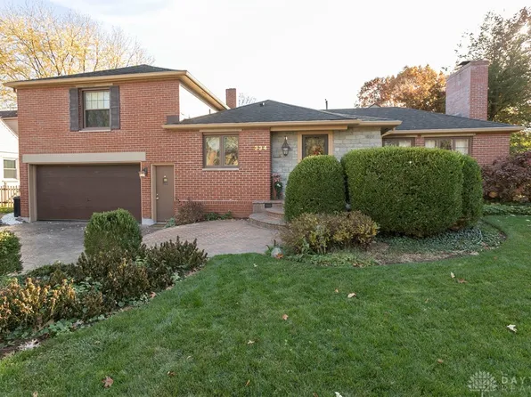 334 Beverly Pl, Oakwood, OH 45419