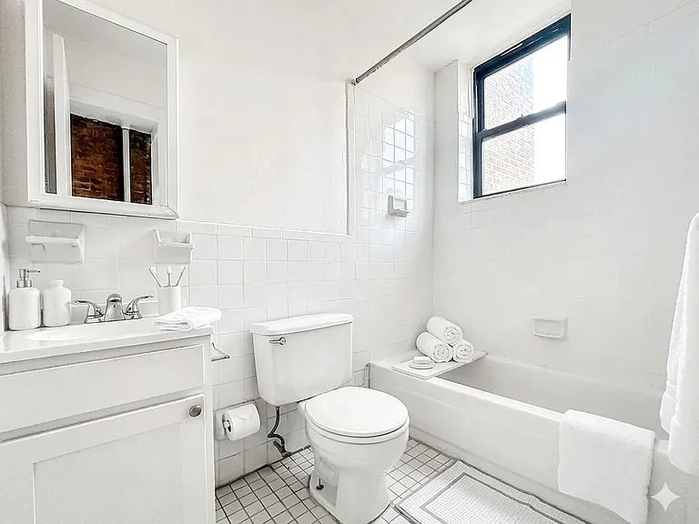 325 E 89th St #5-E — Photo 5