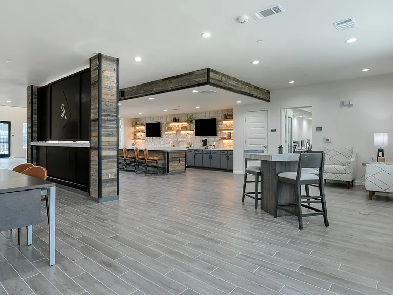 Sunstone Apartments — Photo 13