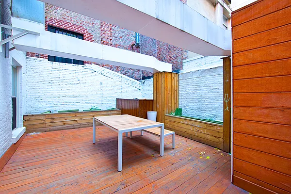 Rented by R New York | media 5