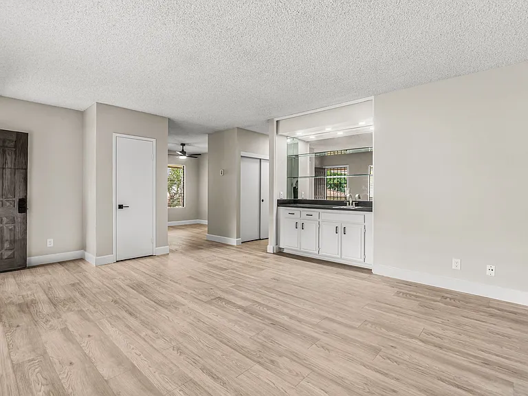 4225 Asher St #40-1 — Photo 8