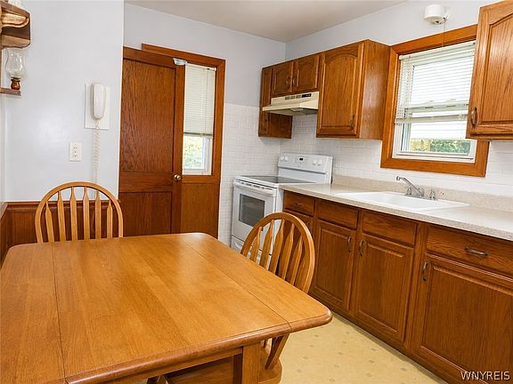 3rd image of 7866 Zimmerman Rd
