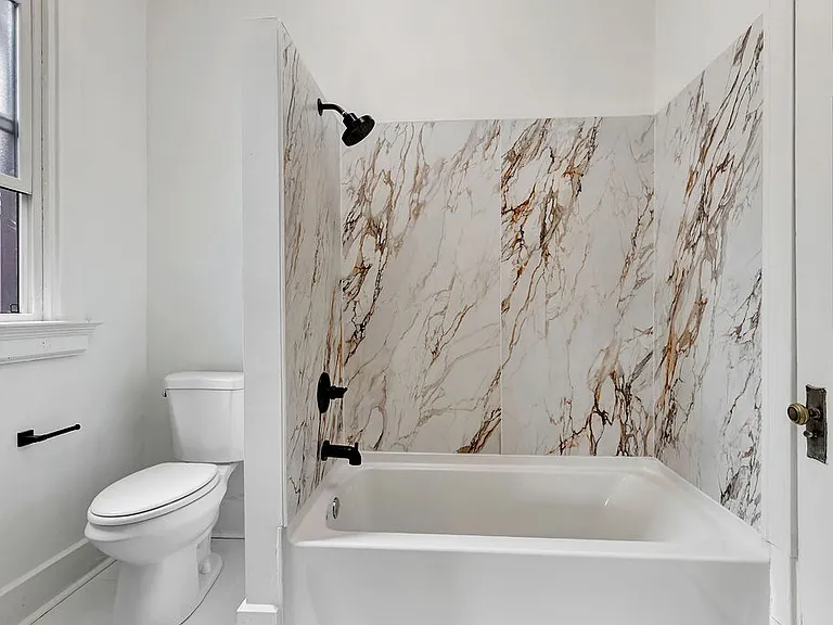 35 E 8th St #B — Photo 17
