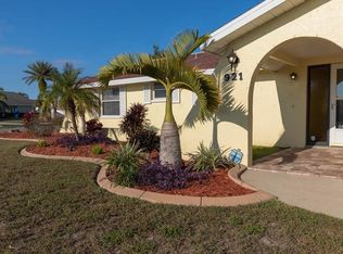 921 Sago Palm Way, Apollo Beach, FL 33572