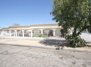 1605 E Avenue R4, Palmdale, CA 93550