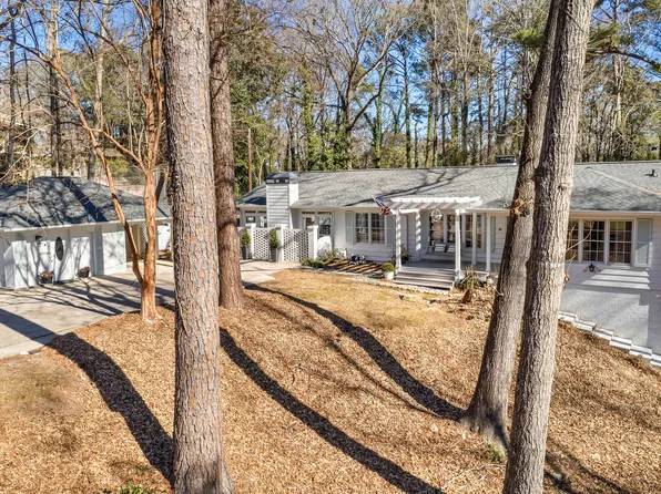 736 Cherokee Rd, Lagrange, GA 30240