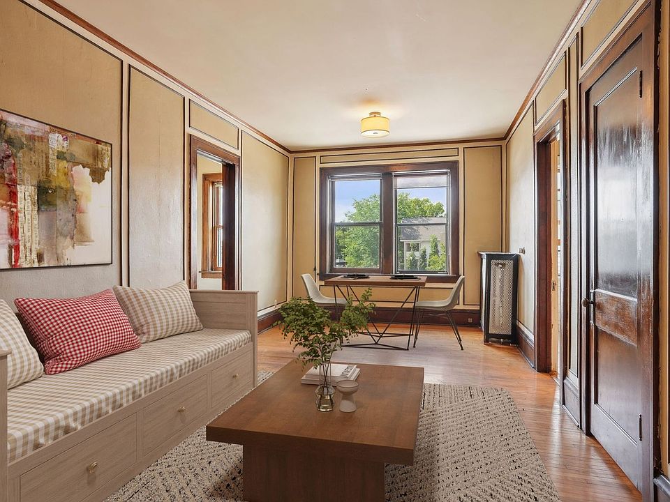 1st image of 1426 W 31st St APT 12