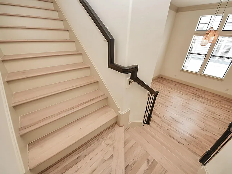 3229 Maxroy St — Photo 30
