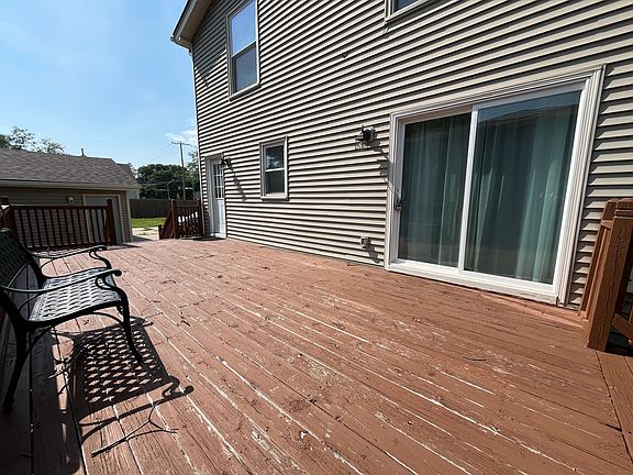 2nd image of 3948 43rd St