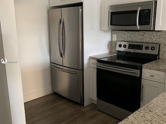 4th image of 8000 SW 81st Dr APT 409