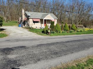 2021 Knight Rd, Finleyville, PA 15332