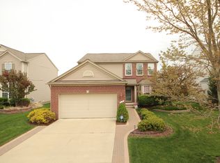 7190 Warwick Dr, Ypsilanti, MI 48197