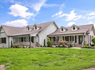 1418 Old Powder Springs Way, Sevierville, TN 37876