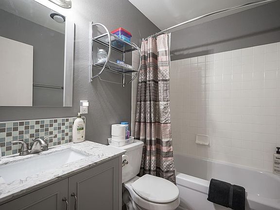 4th image of 1558 Elizabeth Ave Unit 1