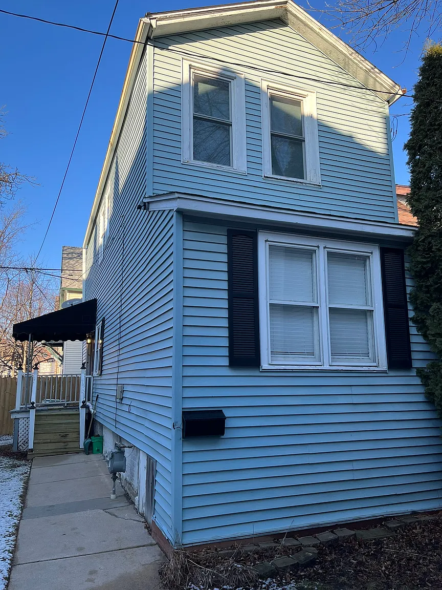 930A E Hamilton St #A photo 1