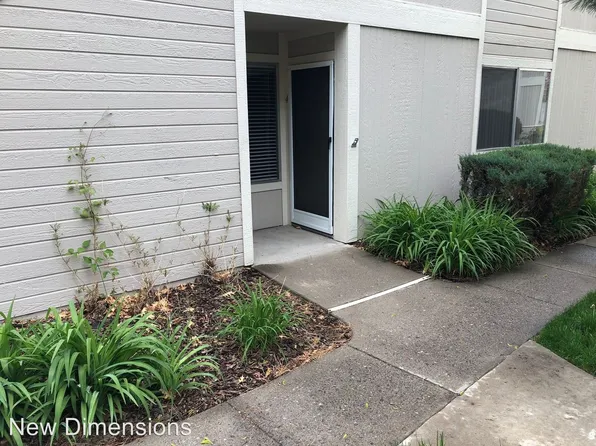 2649 Sunny Slope Dr APT 4, Sparks, NV 89434