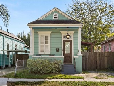 1419 Cambronne St, New Orleans, LA, 70118