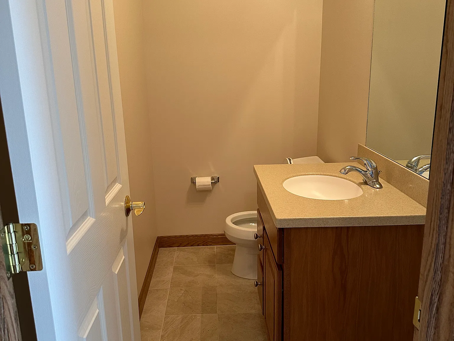 2 bed, 1.5 bath, 1266 sqft, $1,400 — Photo 4