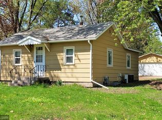 27 Summit Ave S, Sauk Rapids, MN 56379