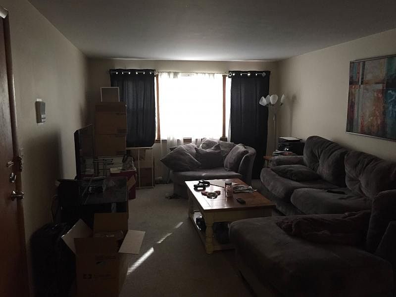 2nd image of 6810 N Northwest Hwy APT 2
