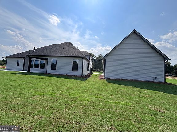 4th image of 690 Inman Rd #2