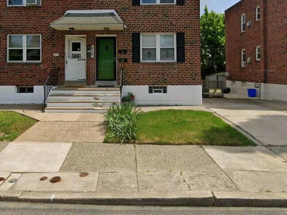 215 Elbridge St #2