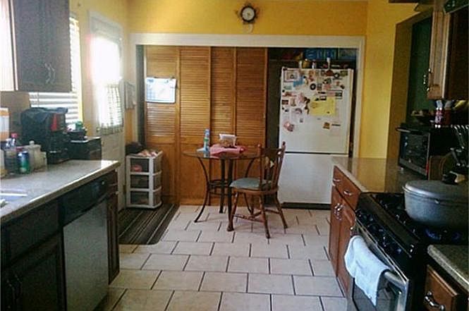2nd image of 9548 Carrillo Ave