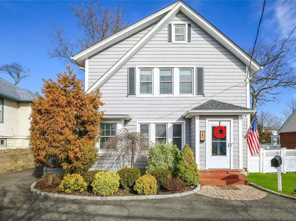 485 Lakeview Avenue, Rockville Centre, NY 11570