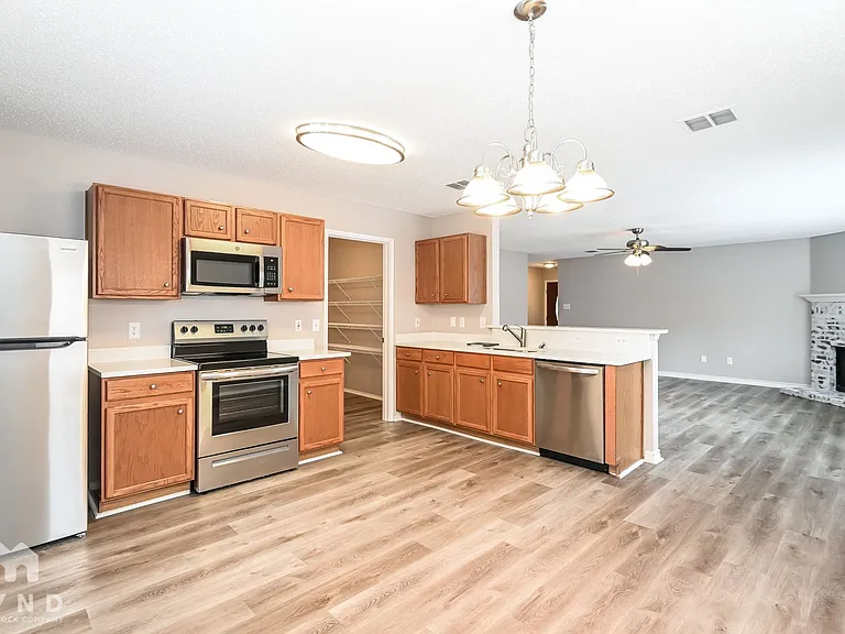 1120 Singletree Dr — Photo 5