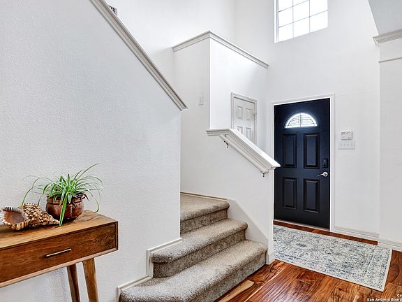 2nd image of 5834 Waterford Oaks