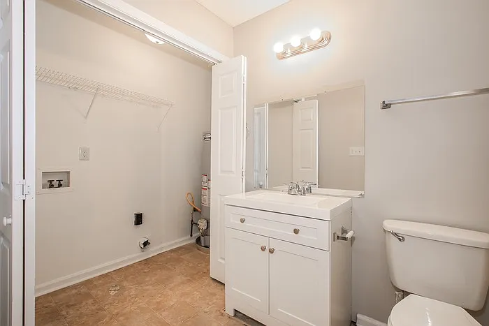2819 Bradford Ct — Photo 8