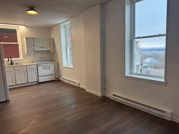 4325 Main St, Pt Henry, NY