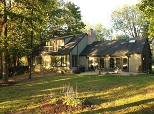 2310 Cedar Dr, Burlington, WI