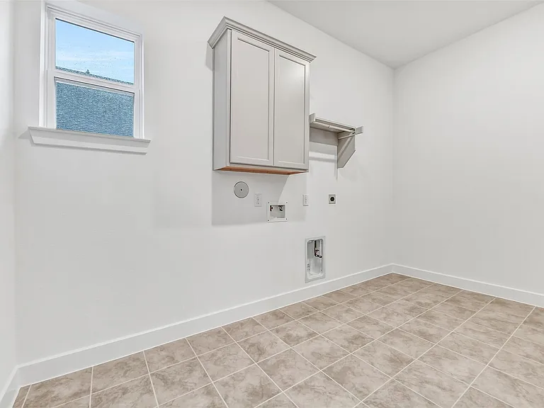 1673 Birch Lake Bnd — Photo 16