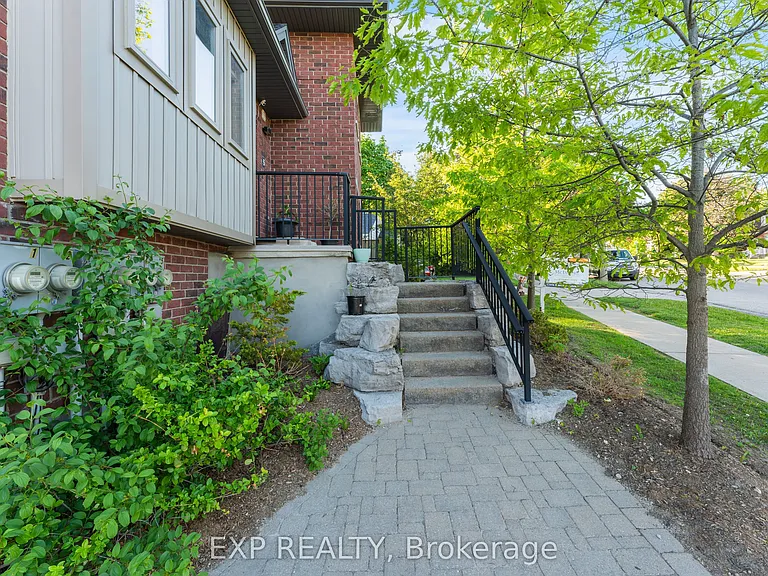 487 East Ave #5 — Photo 4