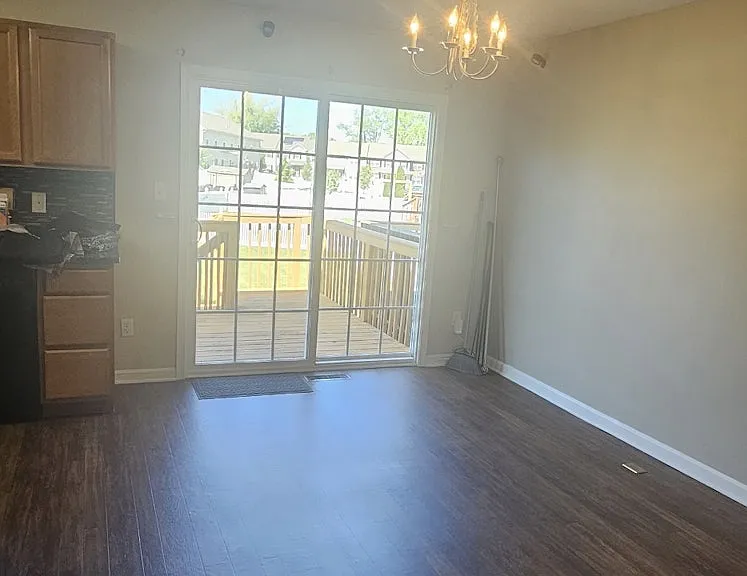 89 Salerno Dr — Photo 10