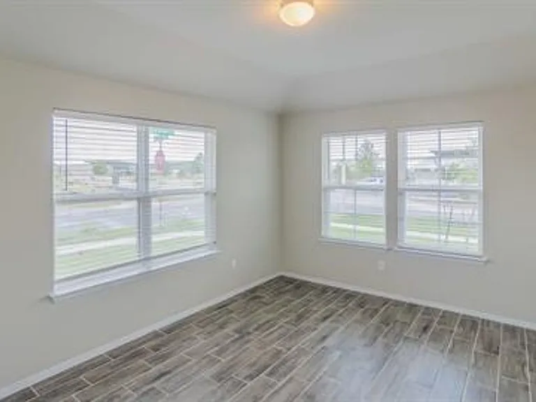 204 Rollingwood Dr — Photo 20